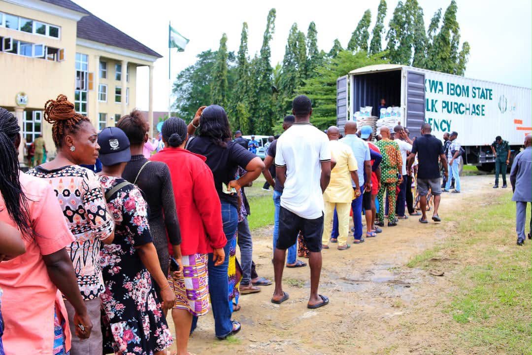 AKSBPA team coordinating a community distribution exercise