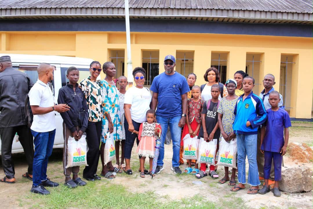 ARISE palliative bags presented to a beneficiary family